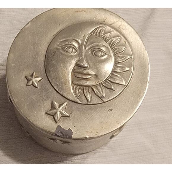 Unbranded Other - Round Sun Face Star Celestial Bohemian Trinket Jewelry Lidded Box Canister 3D